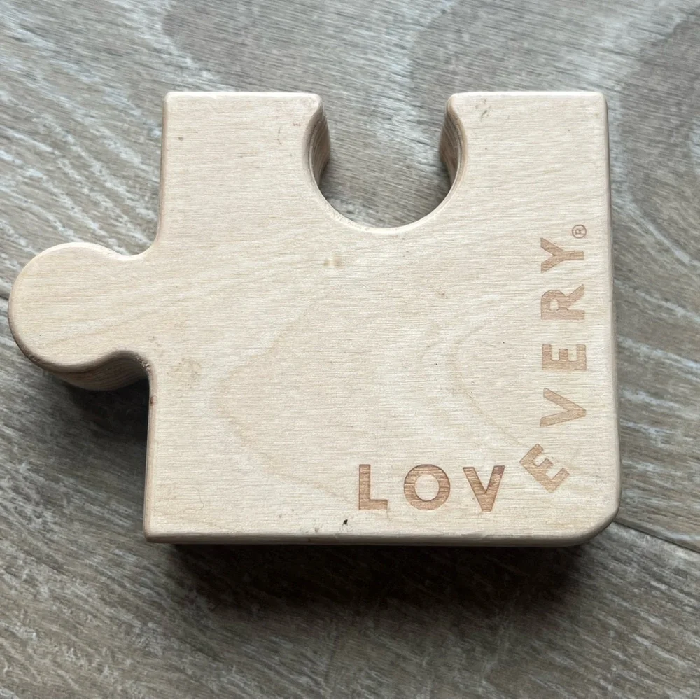 Lovevery Montessori Chunky Wooden Jigsaw Puzzle - from the Companion Play Kit